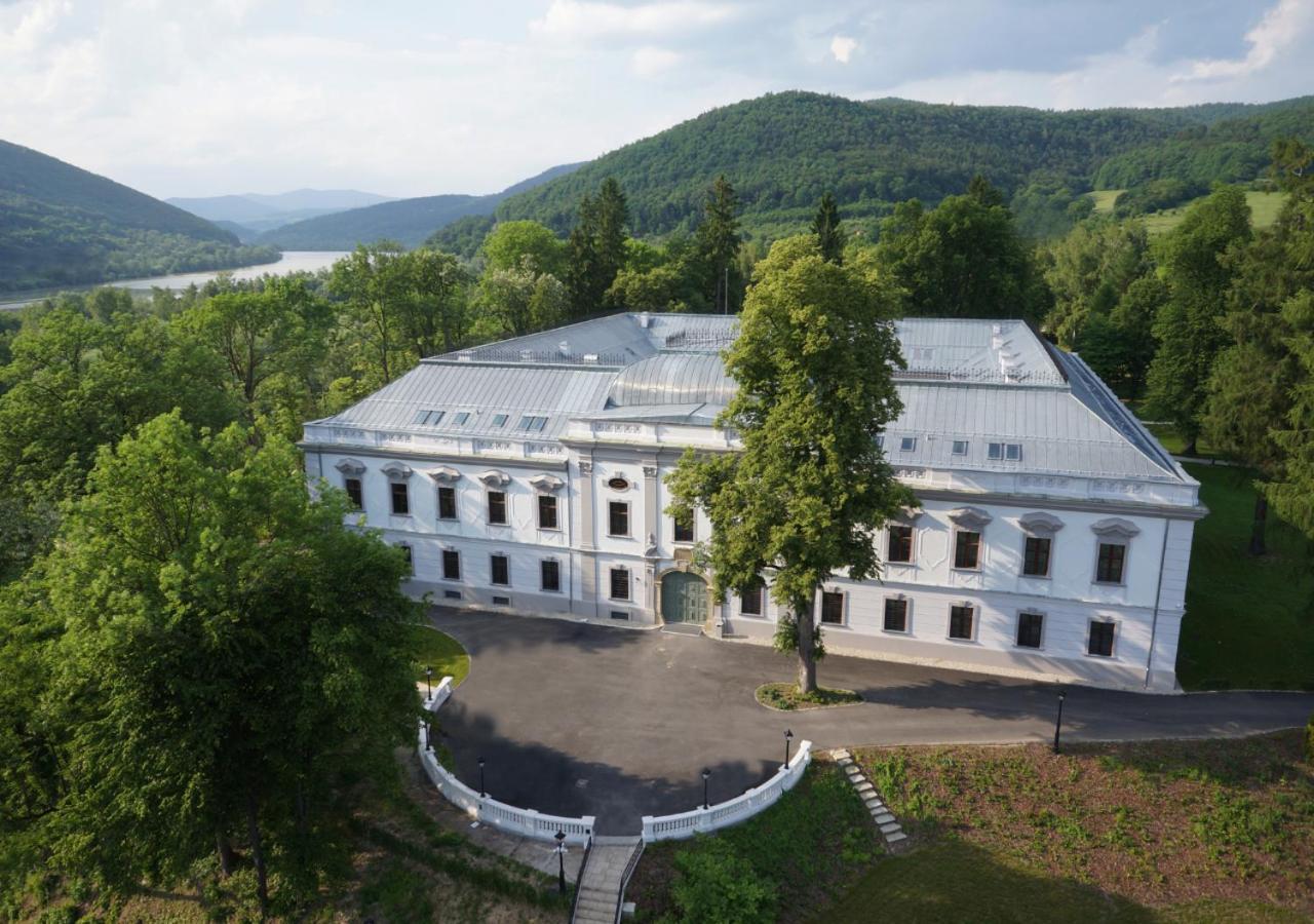 Hotel Gino Park Palace Považská Bystrica Екстериор снимка