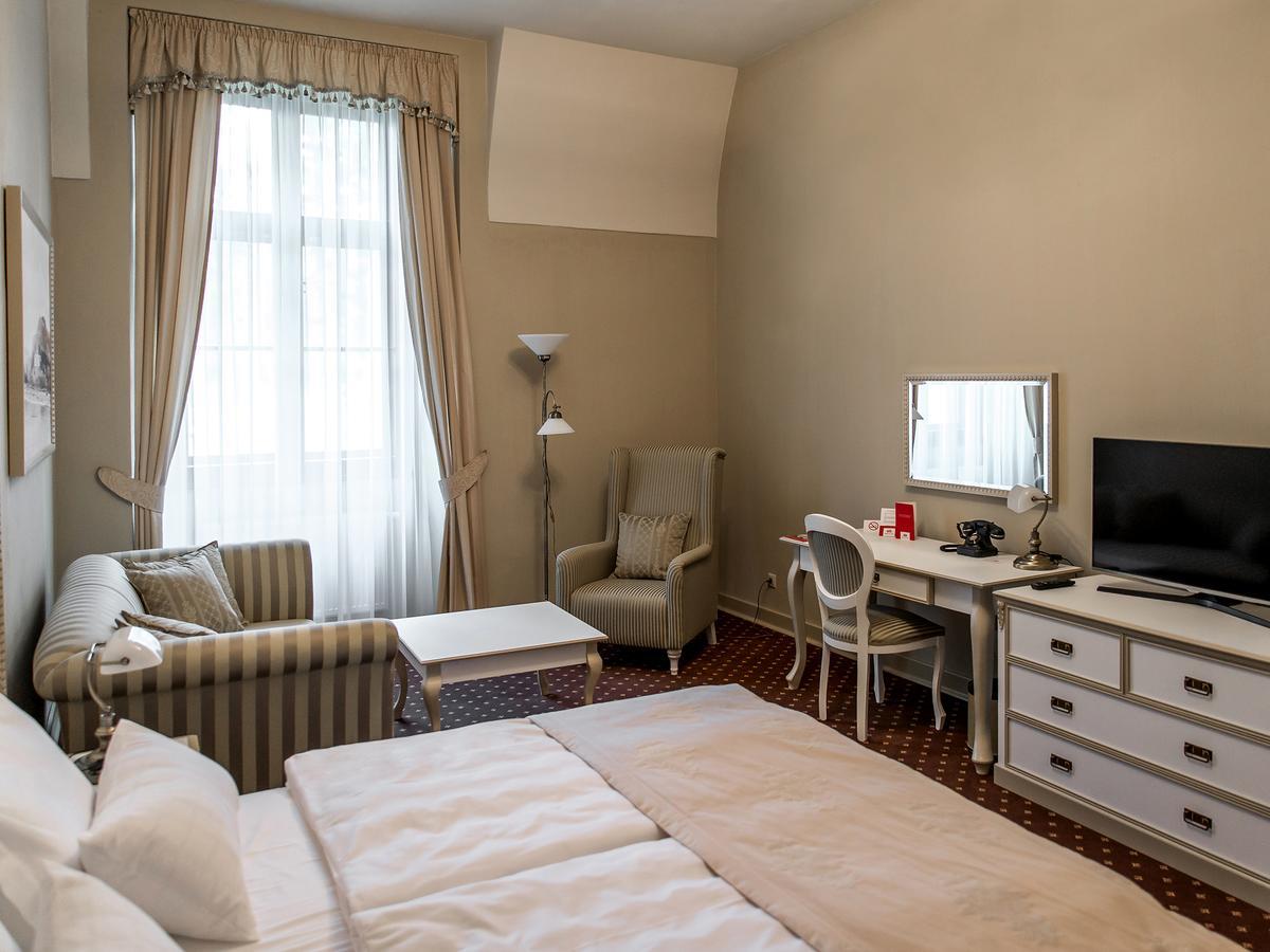 Hotel Gino Park Palace Považská Bystrica Екстериор снимка
