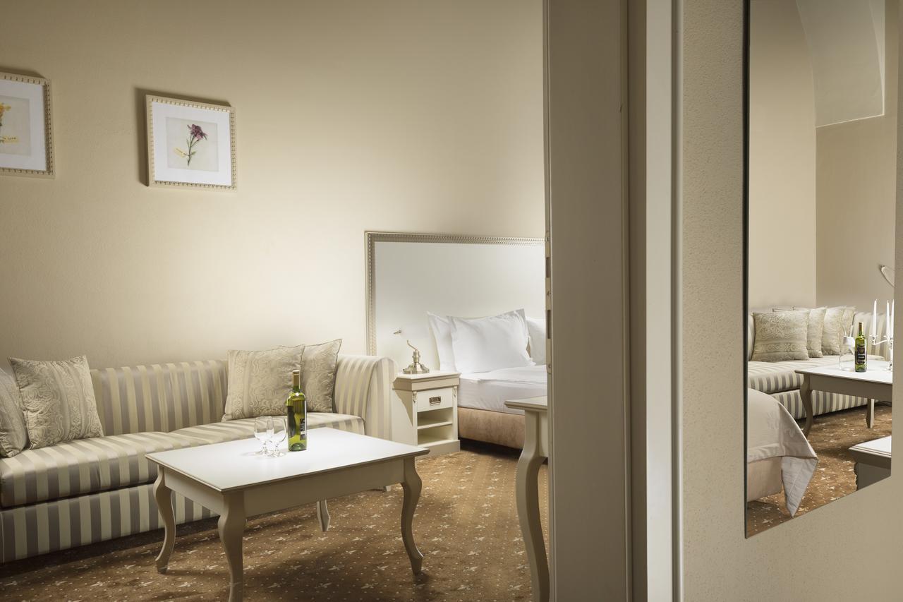 Hotel Gino Park Palace Považská Bystrica Екстериор снимка