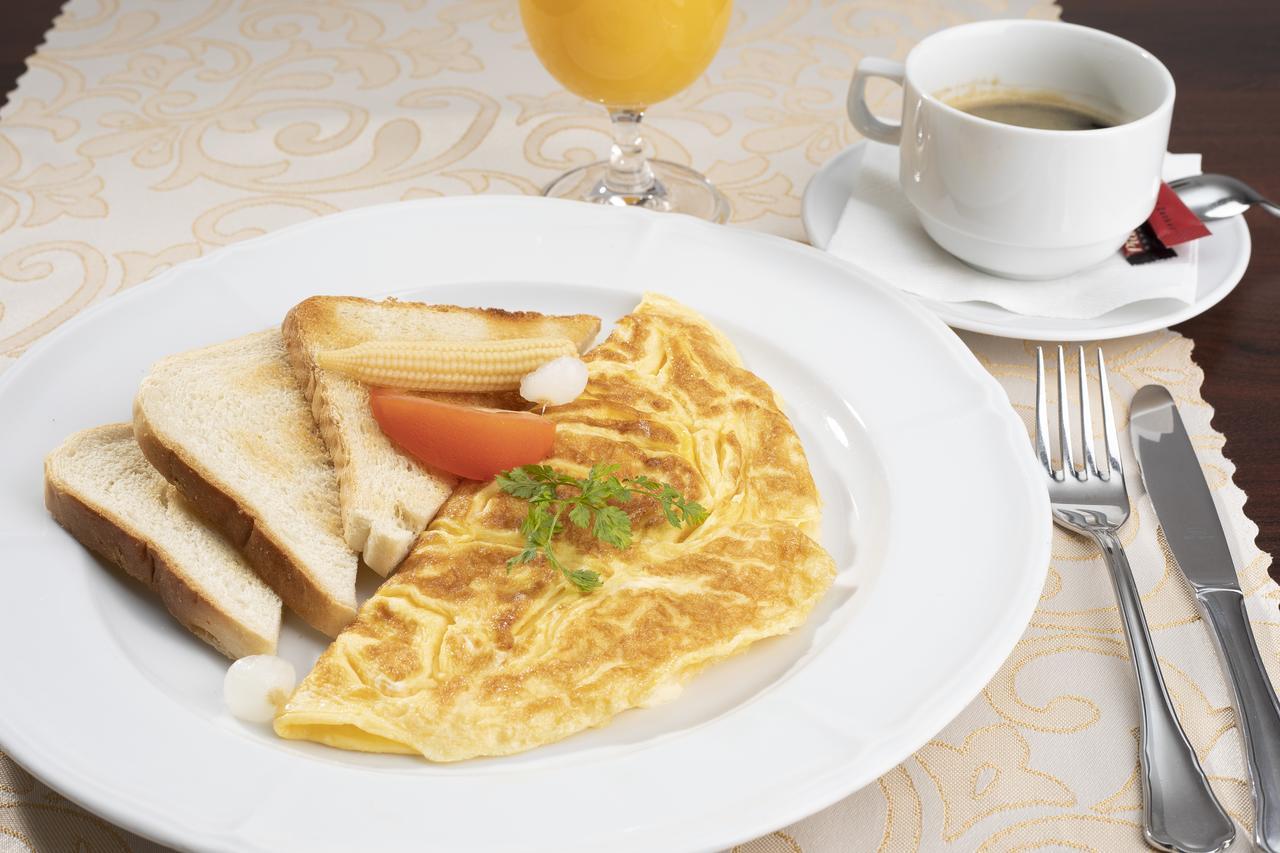 Hotel Gino Park Palace Považská Bystrica Екстериор снимка